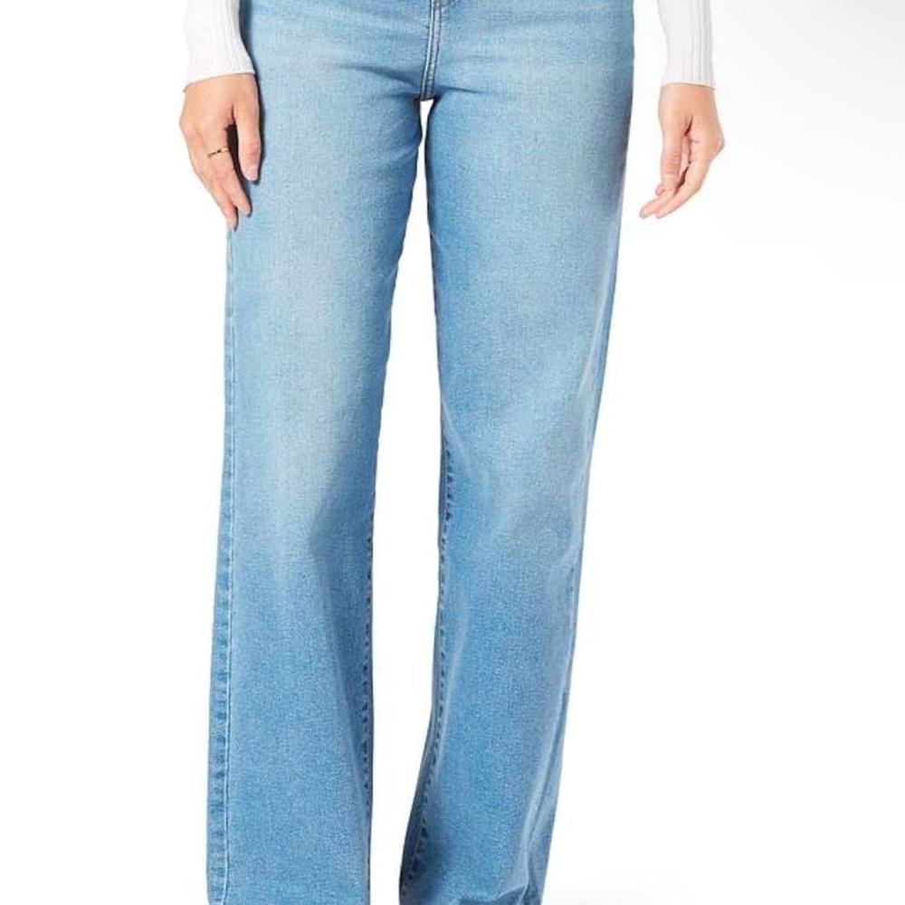 Levi straight loose fit